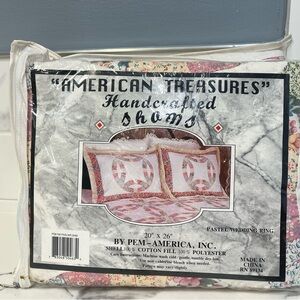 American‎ Treasures Handcrafted Shams